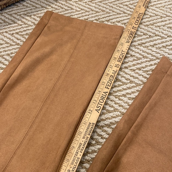 NWT Fab ANN TAYLOR Faux Suede Cropped Pants 0P - Picture 8 of 8
